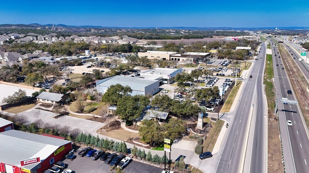More Photos Of 32255 IH-10 W, Boerne Loft Creative Space For Lease