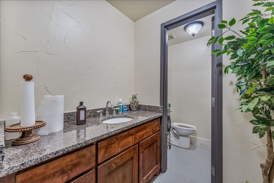 More Photos Of 1321 N FM 56, Glen Rose Trailer Camper Park For Sale