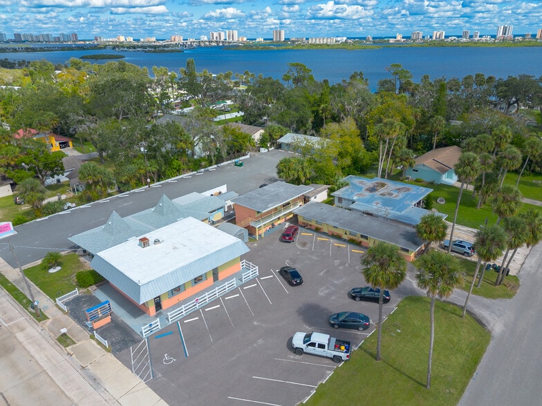 More Photos Of 4989 S Ridgewood Ave, Port Orange Restaurant For Sale