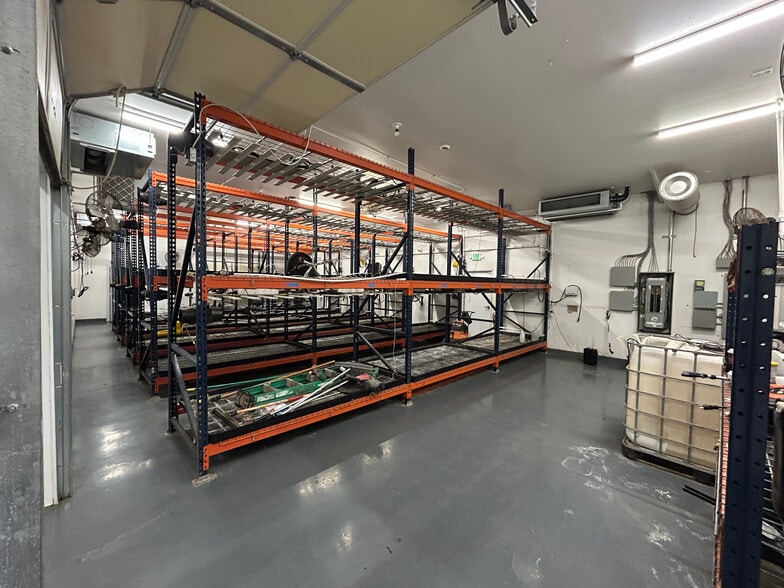 More Photos Of 16730 W Hefner Rd, Yukon Manufacturing For Sale