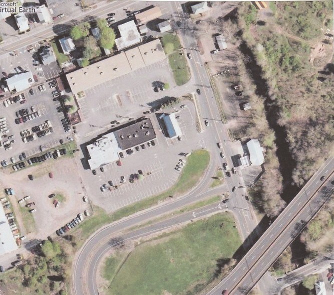 More Photos Of 1646-1654 Litchfield Tpke, Woodbridge Storefront For Lease