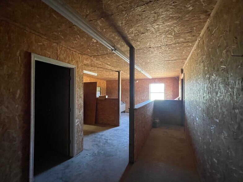 More Photos Of 1808 S Main St, Atmore Truck Terminal For Lease