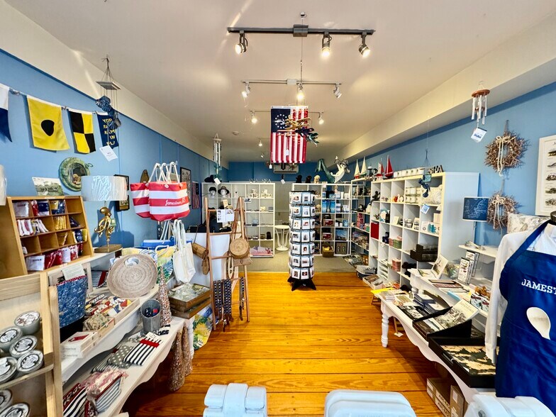 More Photos Of 47 Conanicus Ave, Jamestown Storefront Retail Residential For Lease