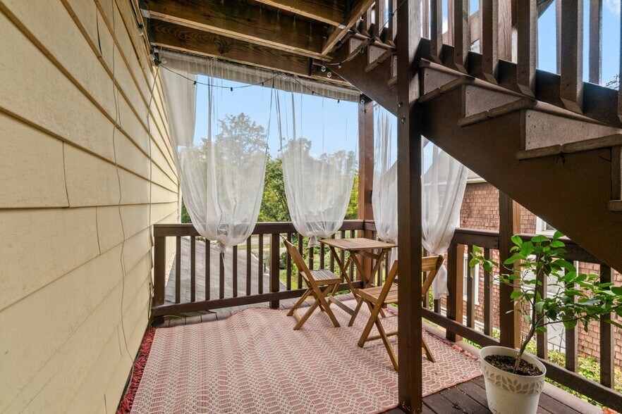 More Photos Of 5001 Roland Ave, Baltimore Apartments For Sale