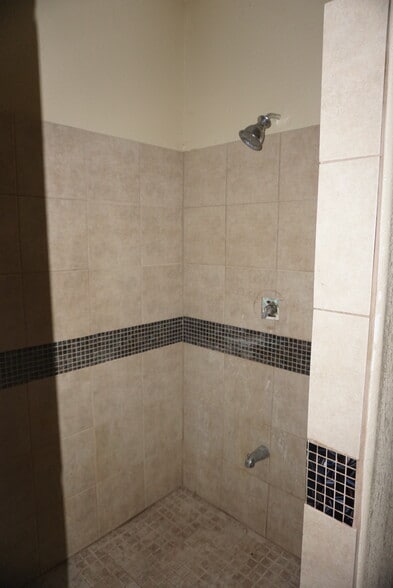 More Photos Of 12803 Rita Ln, Houston Warehouse For Sale