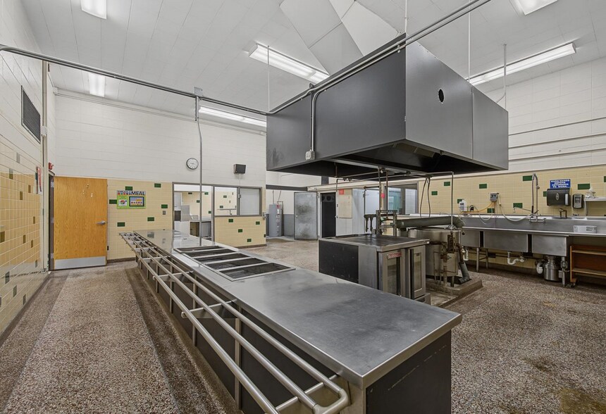 More Photos Of 1600 26th St, Monroe Schools For Sale