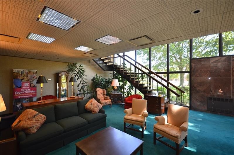 More Photos Of 1900 Route 51, Jefferson Hills Flex For Lease