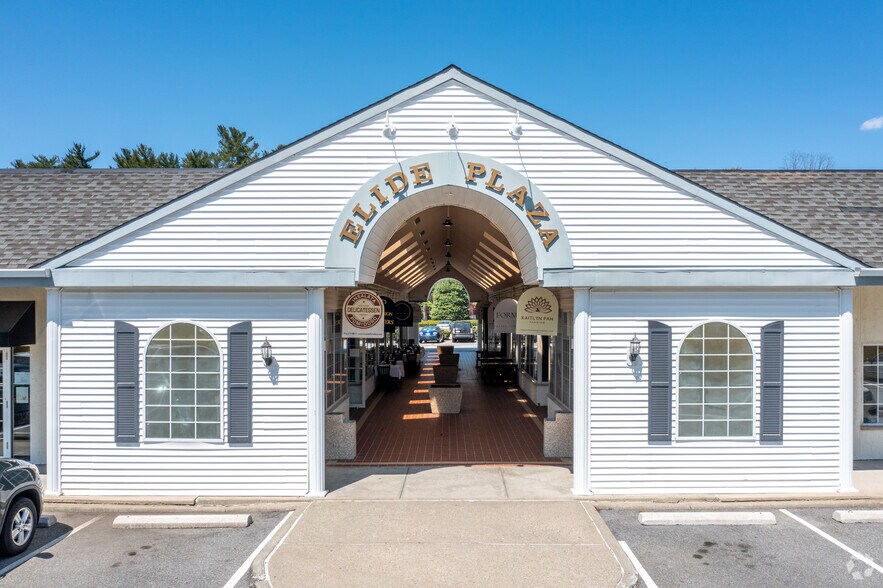 More Photos Of 111 Bedford Rd, Armonk Storefront Retail Office For Lease