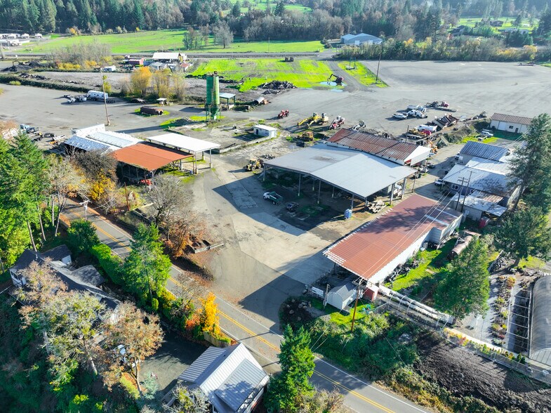 More Photos Of 1577 Glide Loop Dr, Glide Industrial For Sale