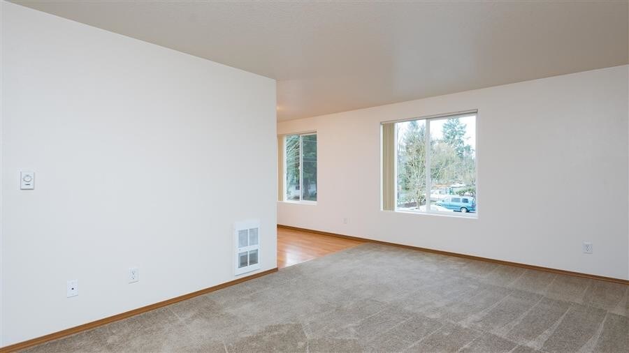 More Photos Of 1100 N Davis St, Cornelius Apartments For Sale