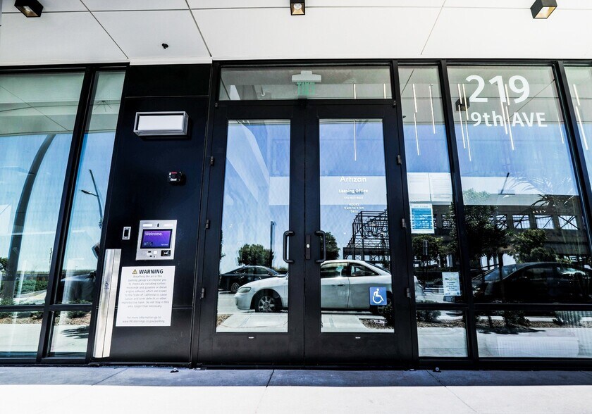 More Photos Of 219 9th Ave, Oakland Apartments For Lease