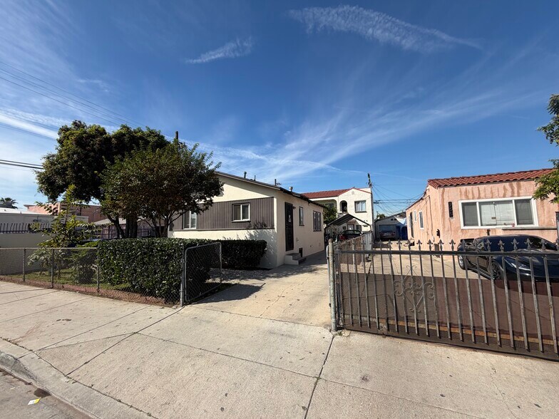 More Photos Of 757 Leonard Ave, Los Angeles Apartments For Sale