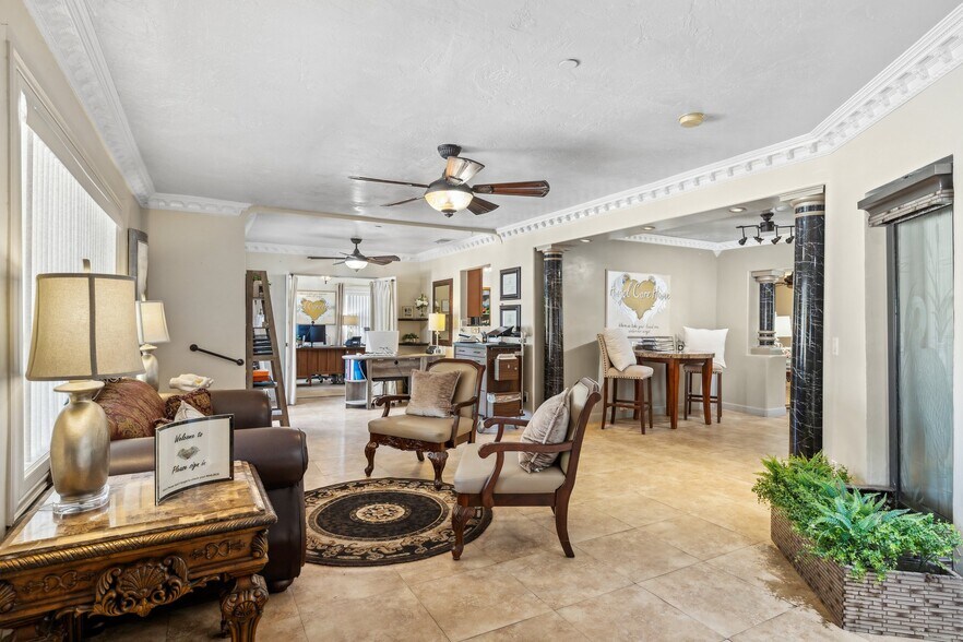 More Photos Of 3827 E Oak St, Phoenix Assisted Living For Sale