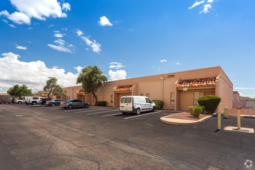 Primary Photo Of 3200 S Dodge Blvd, Tucson Unknown For Lease