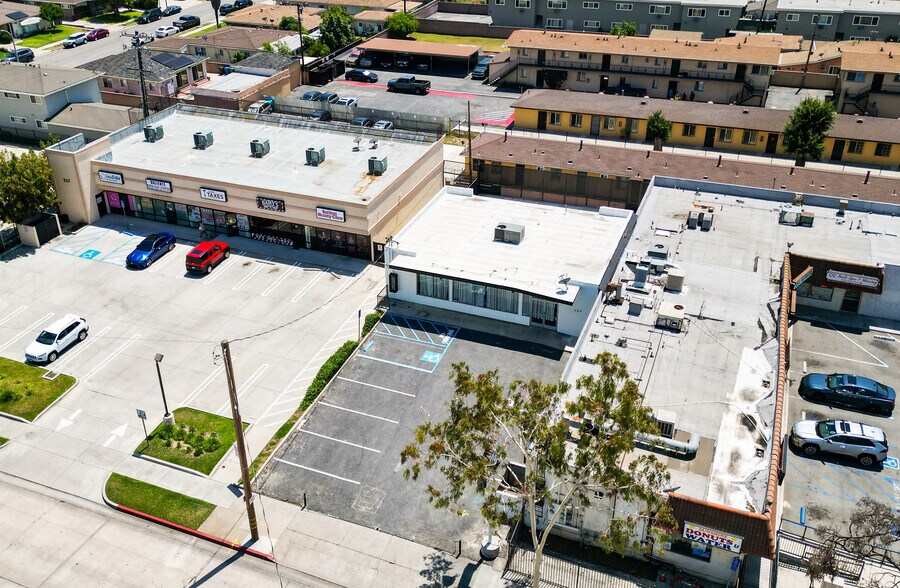 Primary Photo Of 209 E Beverly Blvd, Montebello Freestanding For Lease