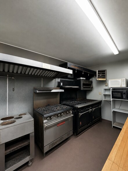 More Photos Of 5705 State Highway 20, East Springfield Restaurant For Lease
