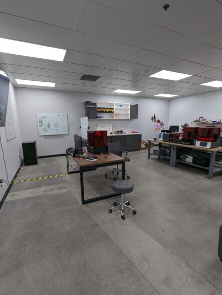 More Photos Of 2705 Media Center Dr, Los Angeles Warehouse For Lease