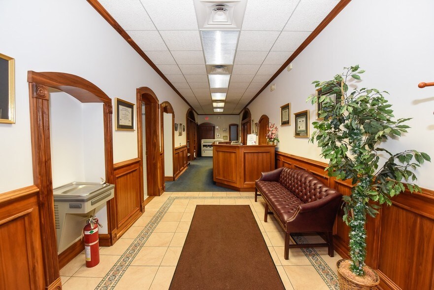 More Photos Of 5266 Seneca St, West Seneca Office For Lease