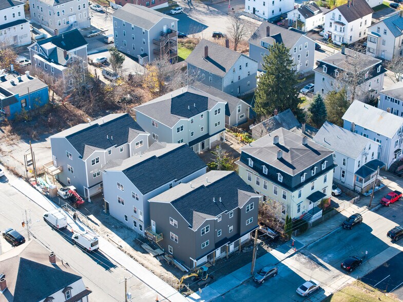 More Photos Of 206 Durfee St, Fall River Apartments For Sale