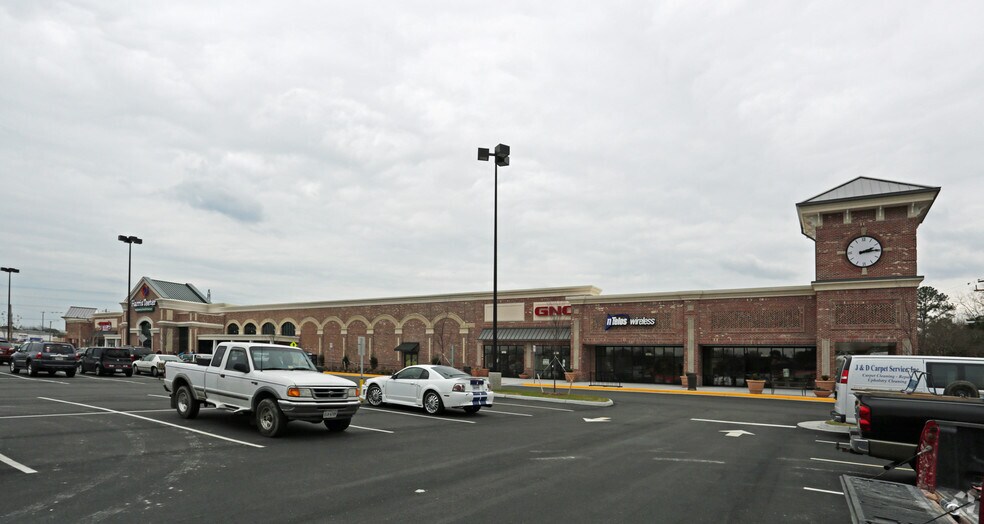 More Photos Of 7550 Granby St, Norfolk Supermarket For Lease