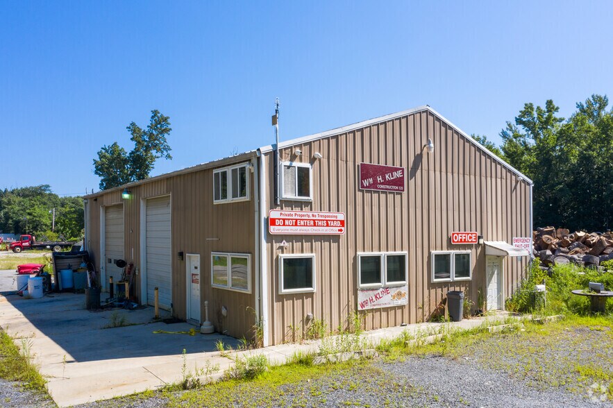 Primary Photo Of 822 Glassboro Rd, Williamstown Light Distribution For Sale