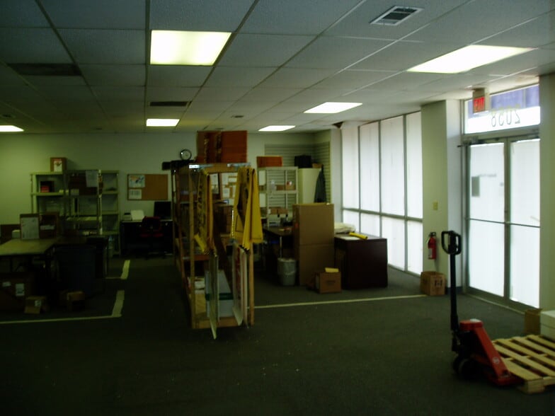 More Photos Of 2058-2060 E Texas St, Bossier City Freestanding For Lease