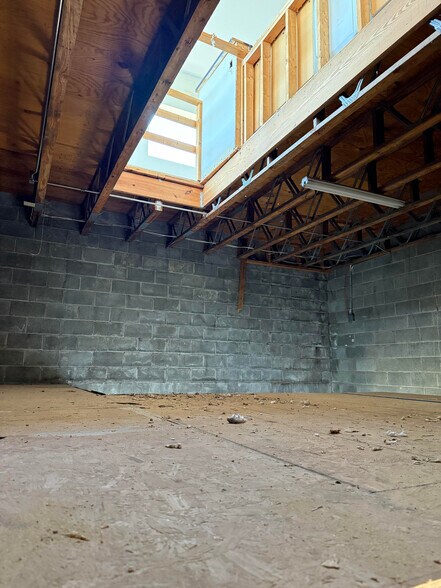 More Photos Of 4715-4717 Harrison Rd, Fredericksburg General Retail For Lease