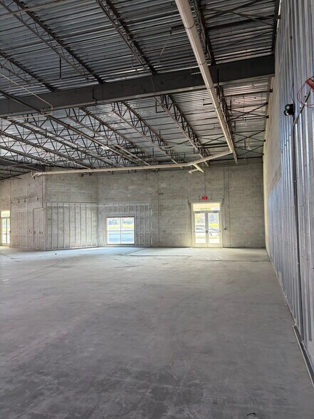 More Photos Of 10175 Tamiami Trl, Punta Gorda Unknown For Lease