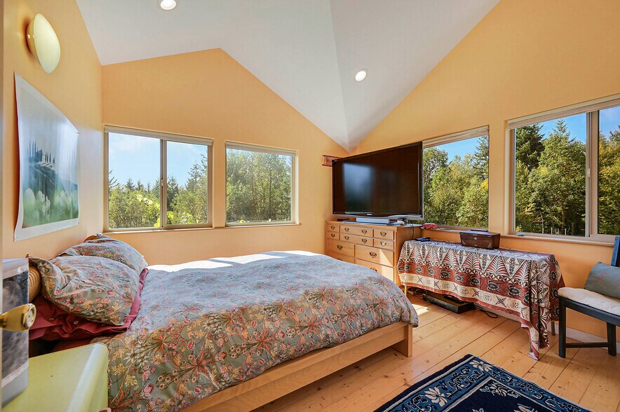 More Photos Of 1673 Woodland Dr, Port Townsend Winery Vineyard For Sale