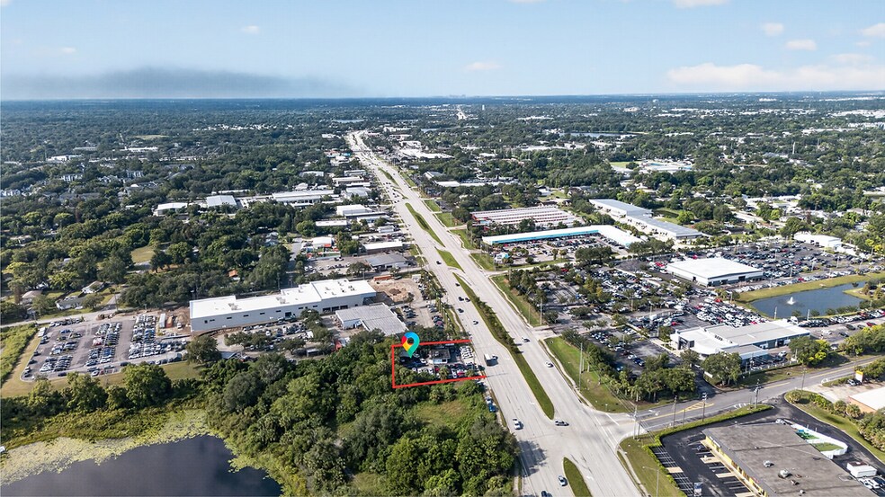 More Photos Of 663 N US Highway 17 92, Longwood Auto Dealership For Lease
