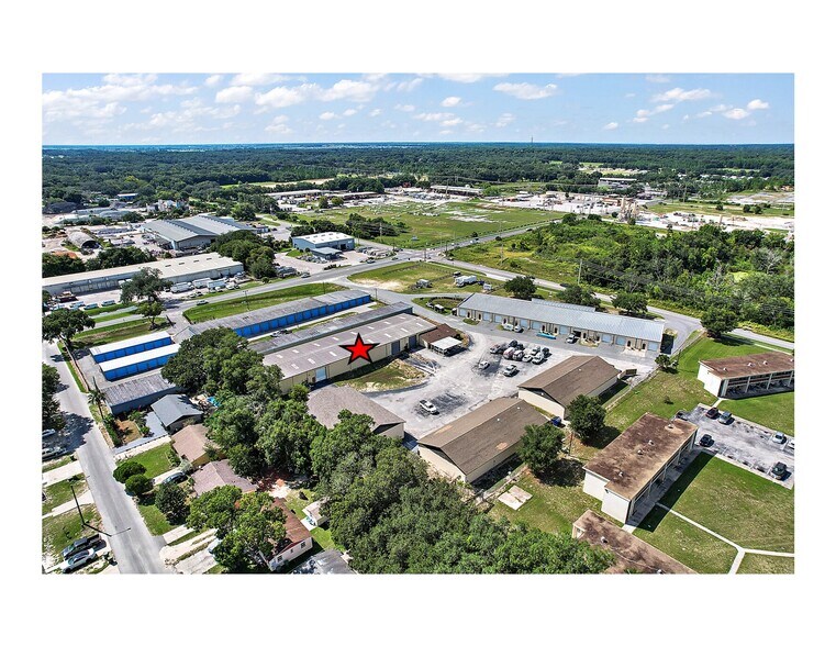 More Photos Of 2317-2319 Griffin Rd, Leesburg Warehouse For Lease