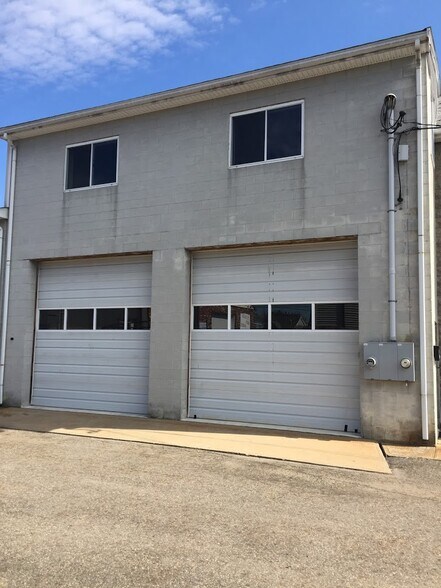 More Photos Of 99 Felton St, Waltham Flex For Lease