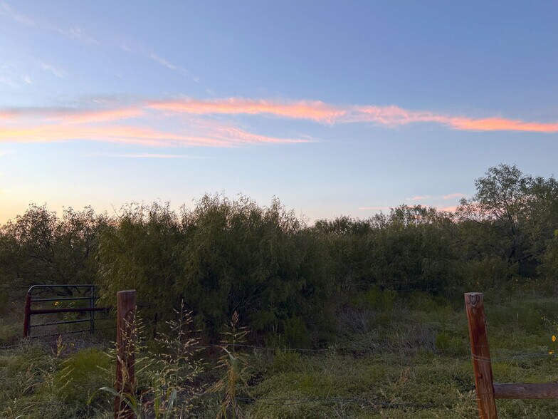 More Photos Of 4921 SE River Rd, Martindale Land For Sale