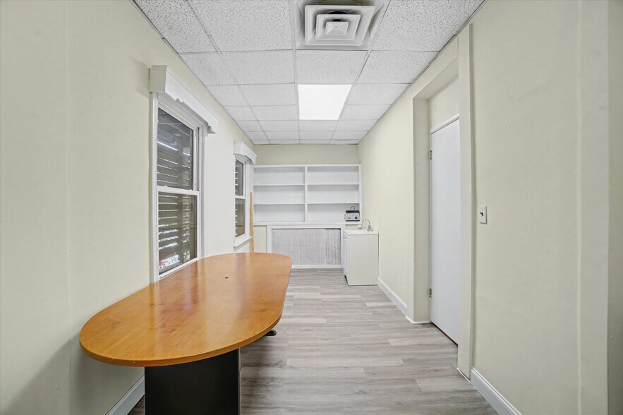 More Photos Of 100 S Highland Ave, Ossining Office For Lease
