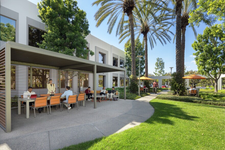 More Photos Of 320 Commerce Dr, Irvine Office For Lease