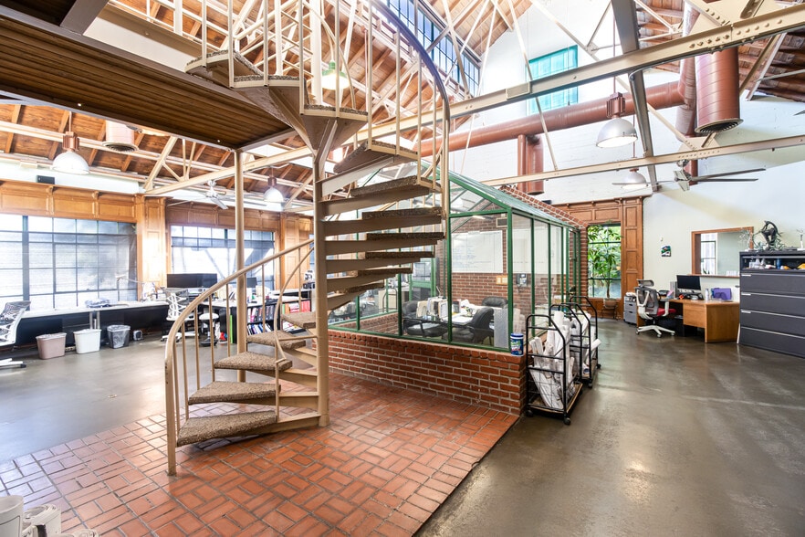 More Photos Of 408 S Stoddard Ave, San Bernardino Office For Sale