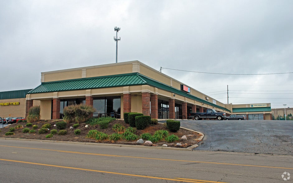 More Photos Of 8935-8947 Kingsridge Rd, Dayton Unknown For Lease