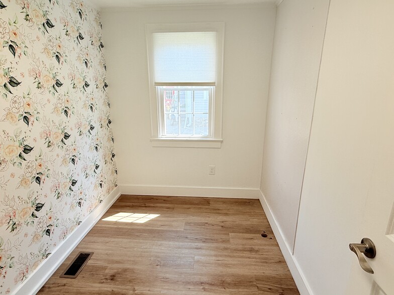 More Photos Of 155 Greenwood Ave, Bethel Unknown For Lease