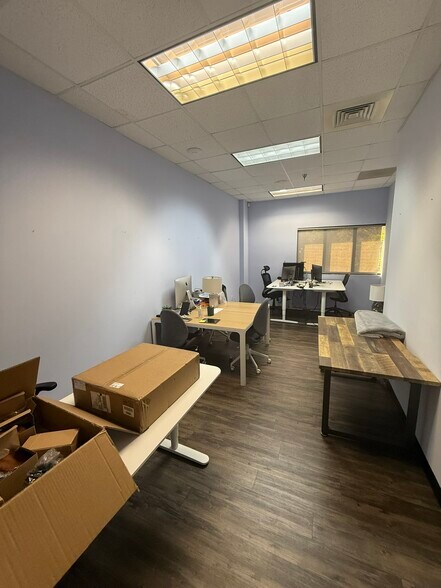 More Photos Of 144 Talbert Pointe Dr, Mooresville Light Distribution For Lease