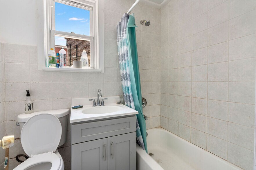 More Photos Of 415 Jersey St, Staten Island Multifamily For Sale