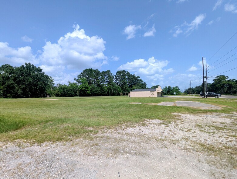 More Photos Of 5733 Highway 69 S, Kountze Freestanding For Sale