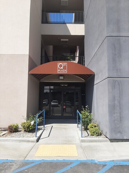 More Photos Of 3550 Q St, Bakersfield Medical For Lease