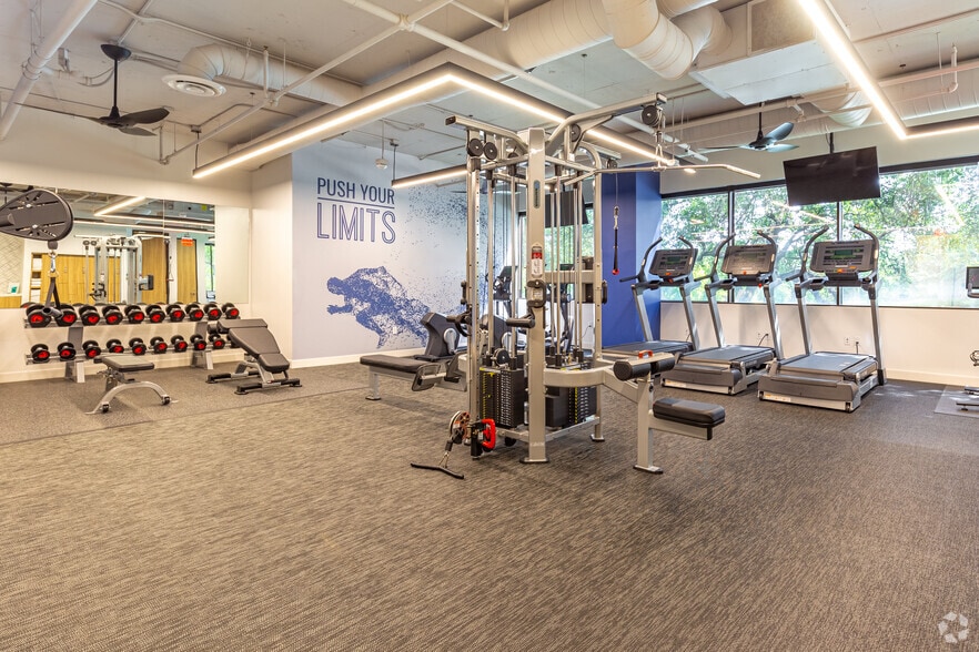 More Photos Of 8140 Walnut Hill Ln, Dallas Office For Lease