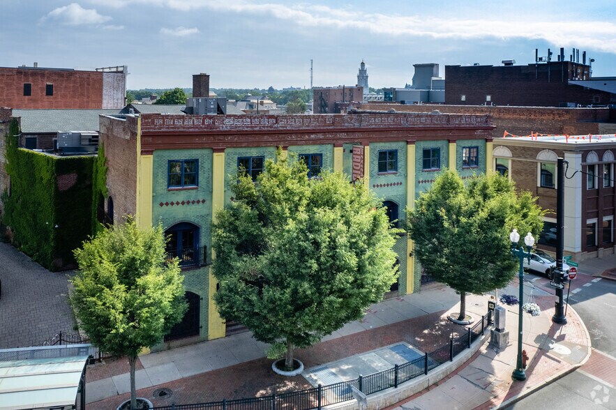 More Photos Of 325 State St, Schenectady Restaurant For Sale