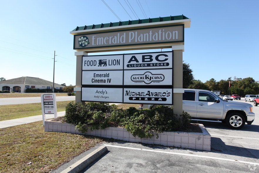 More Photos Of 8700 Emerald Dr, Emerald Isle Unknown For Lease
