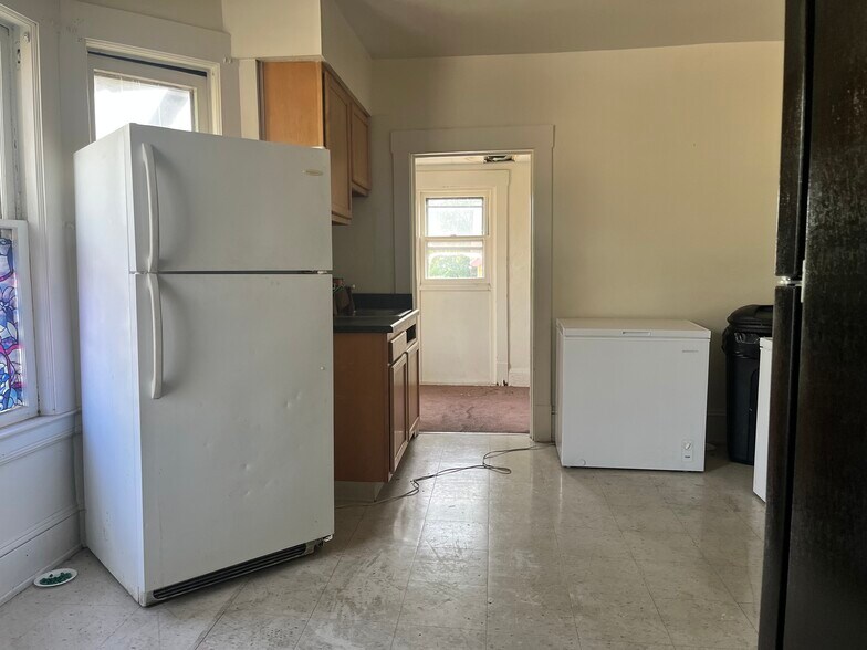 More Photos Of 6508 Lansing Ave, Cleveland Storefront Retail Residential For Sale