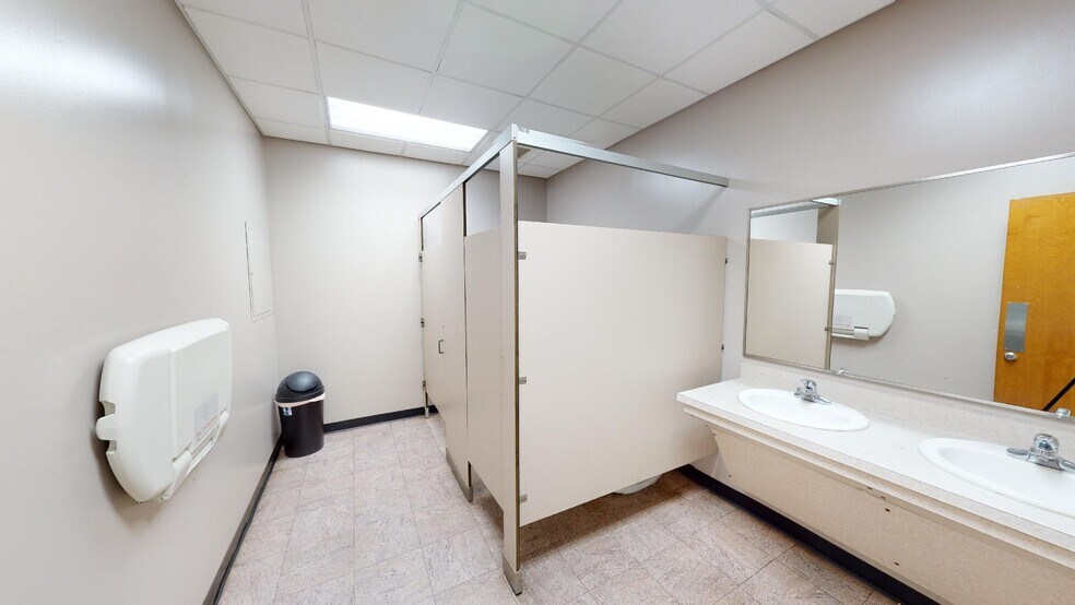 More Photos Of 6514 N Tryon St, Charlotte Freestanding For Lease