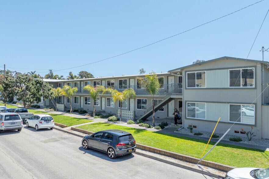 More Photos Of 6587 Cervantes Rd, Goleta Apartments For Sale
