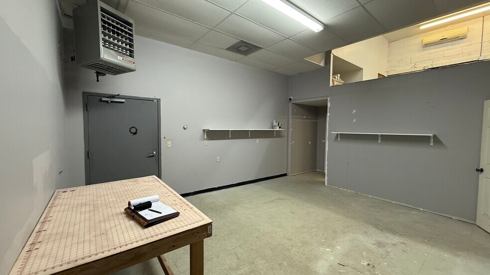 More Photos Of 25 S Broad St, Nazareth Medical For Lease