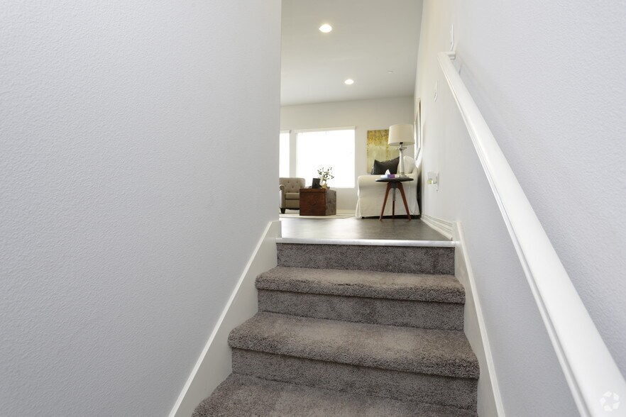 More Photos Of 307 Sycamore Rd, San Ysidro Apartments For Sale